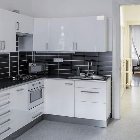 Prince Matyas Apartment Praag Buitenkant foto